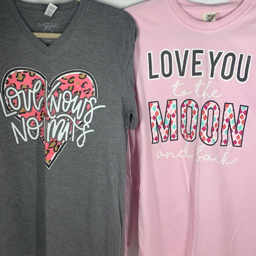 EUC Calamity Jane Brand SET of 2 Valentines Tees 1-long & 1-short -sz Med